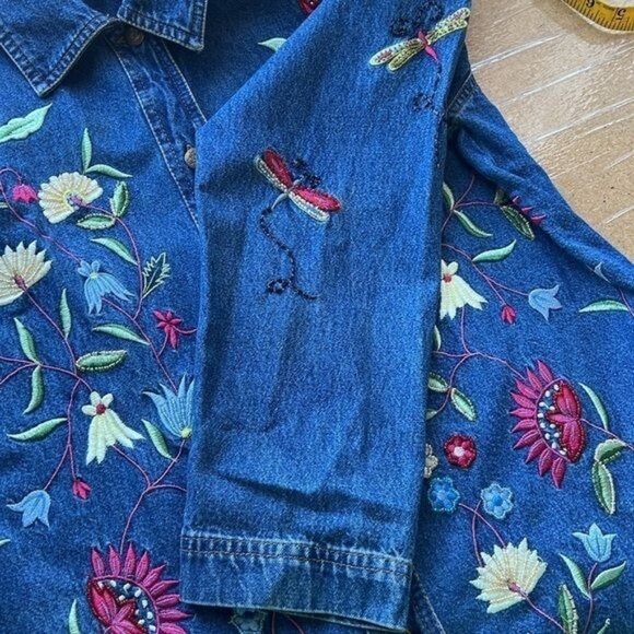 The Quacker Factory Embroidered Denim Jacket Floral & Butterfly Design Size M - Picture 6 of 14